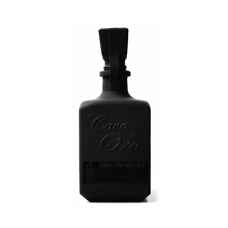 Cava De Oro Black Extra Anejo